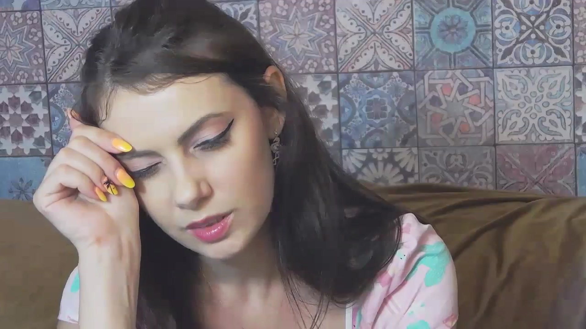 MissAracely video thumbnail