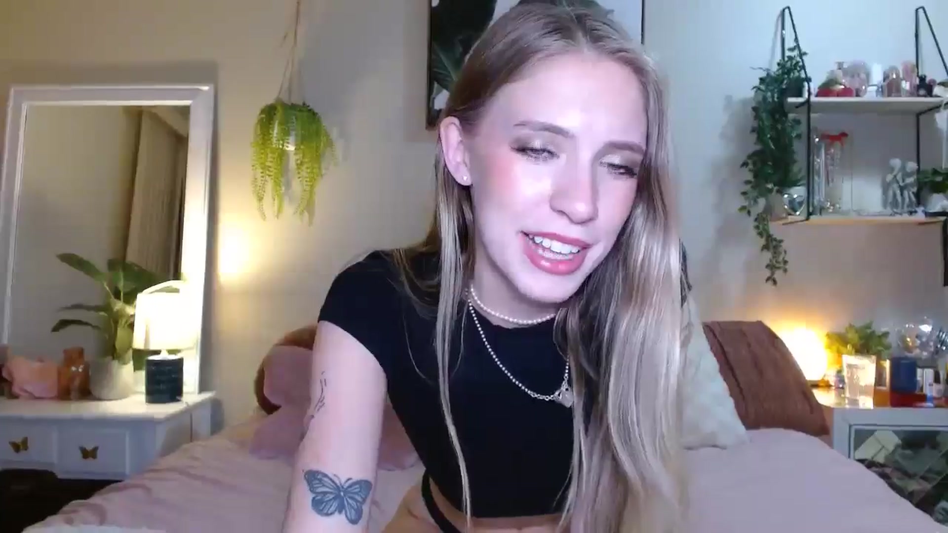 Em_babyxx video thumbnail