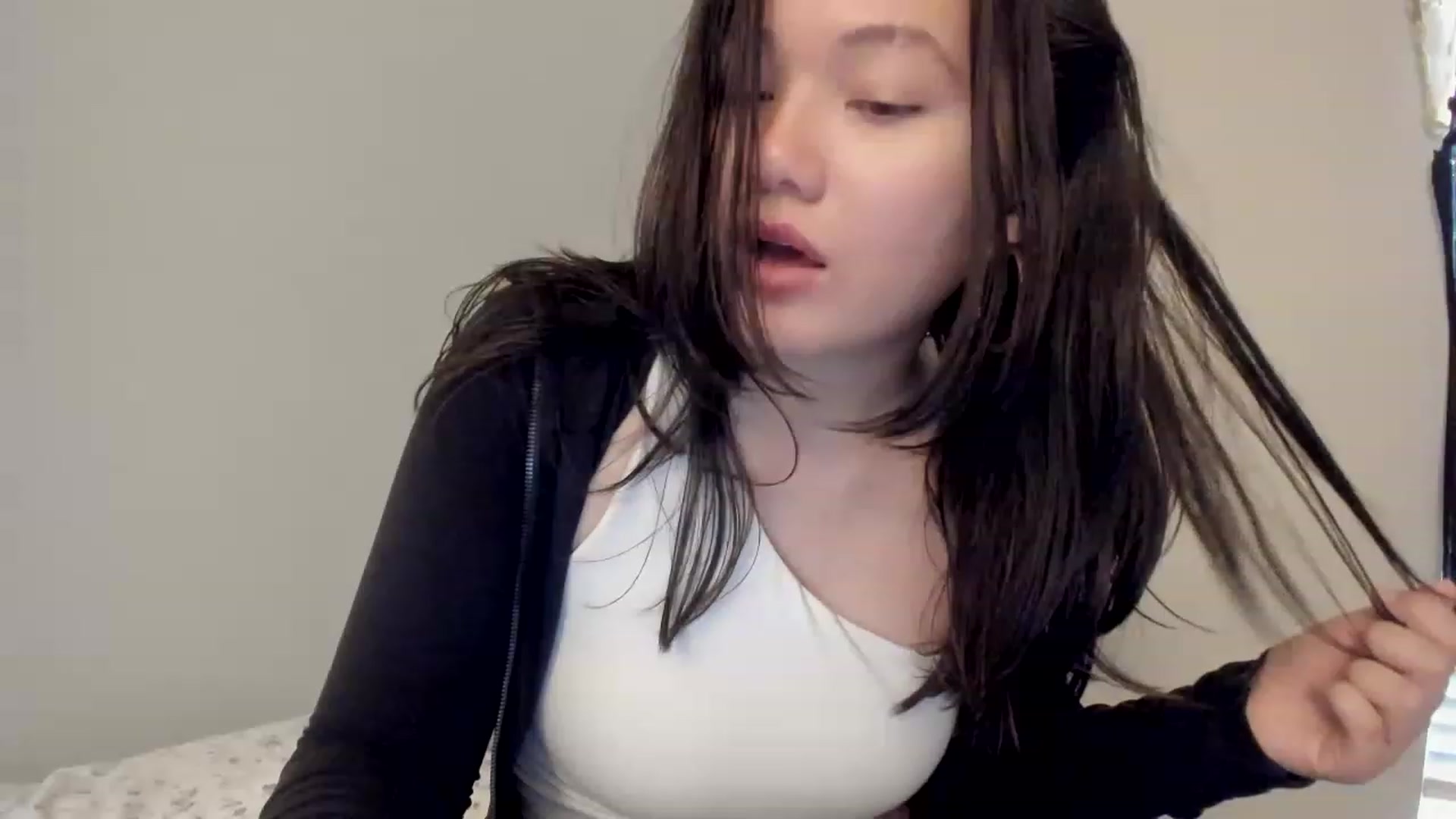 asiadolll video thumbnail