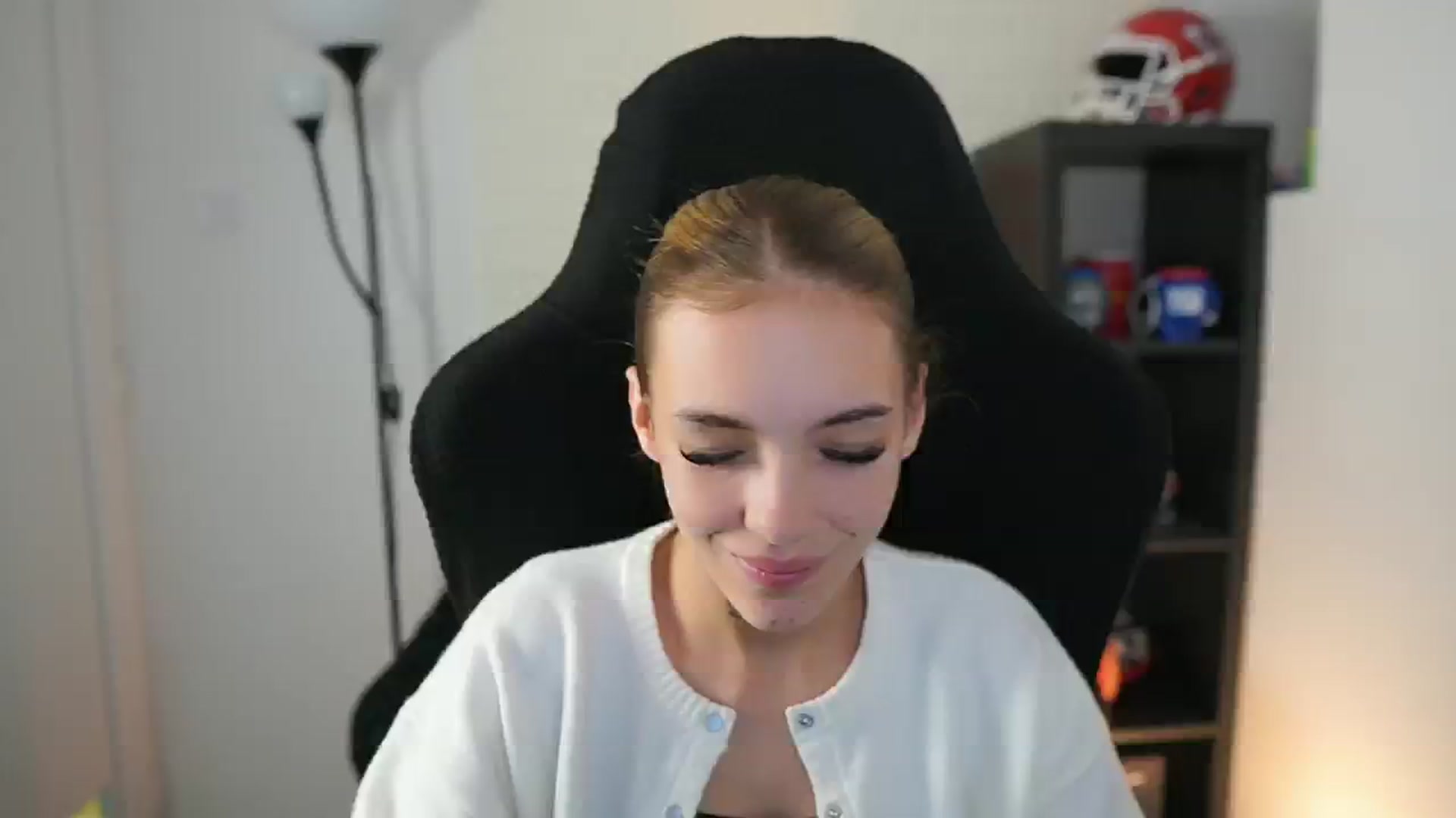 Alexxisky video thumbnail