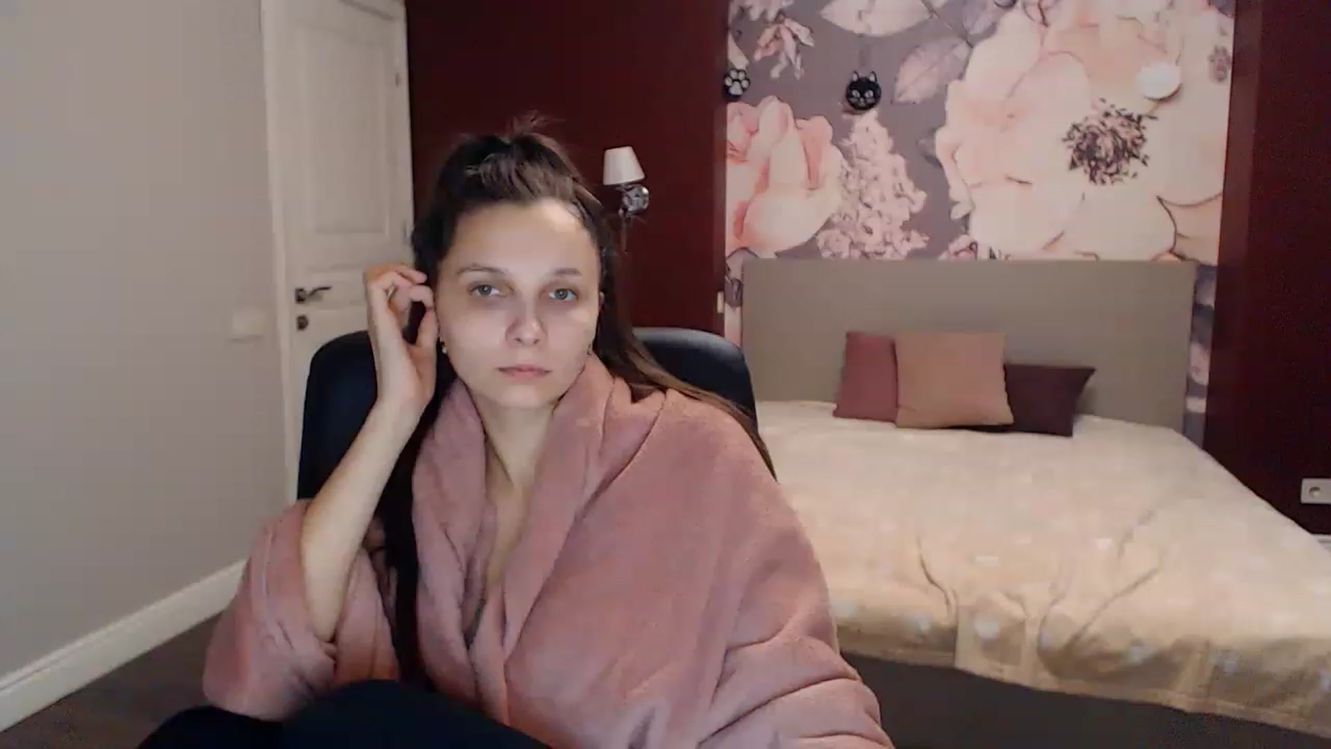 Karina_Mils video thumbnail