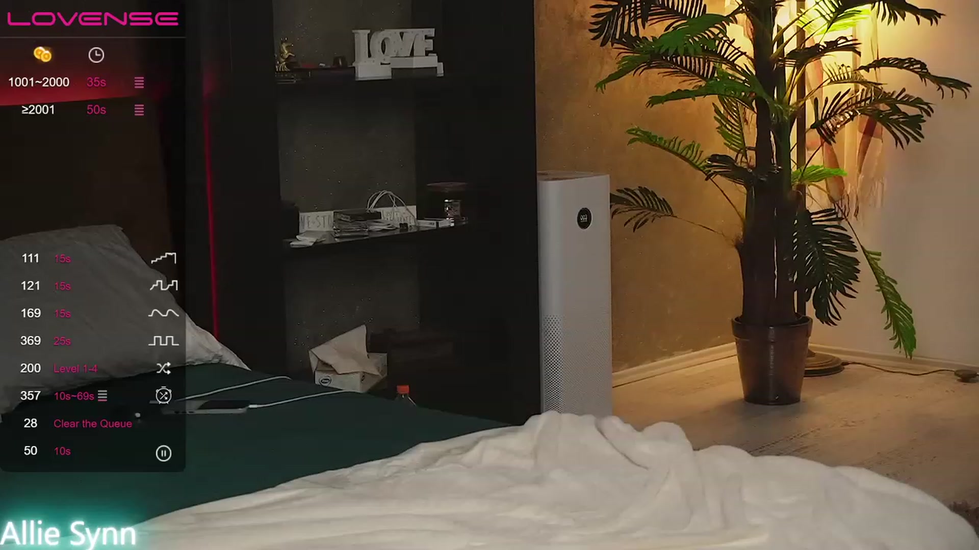 Allie_Synn video thumbnail