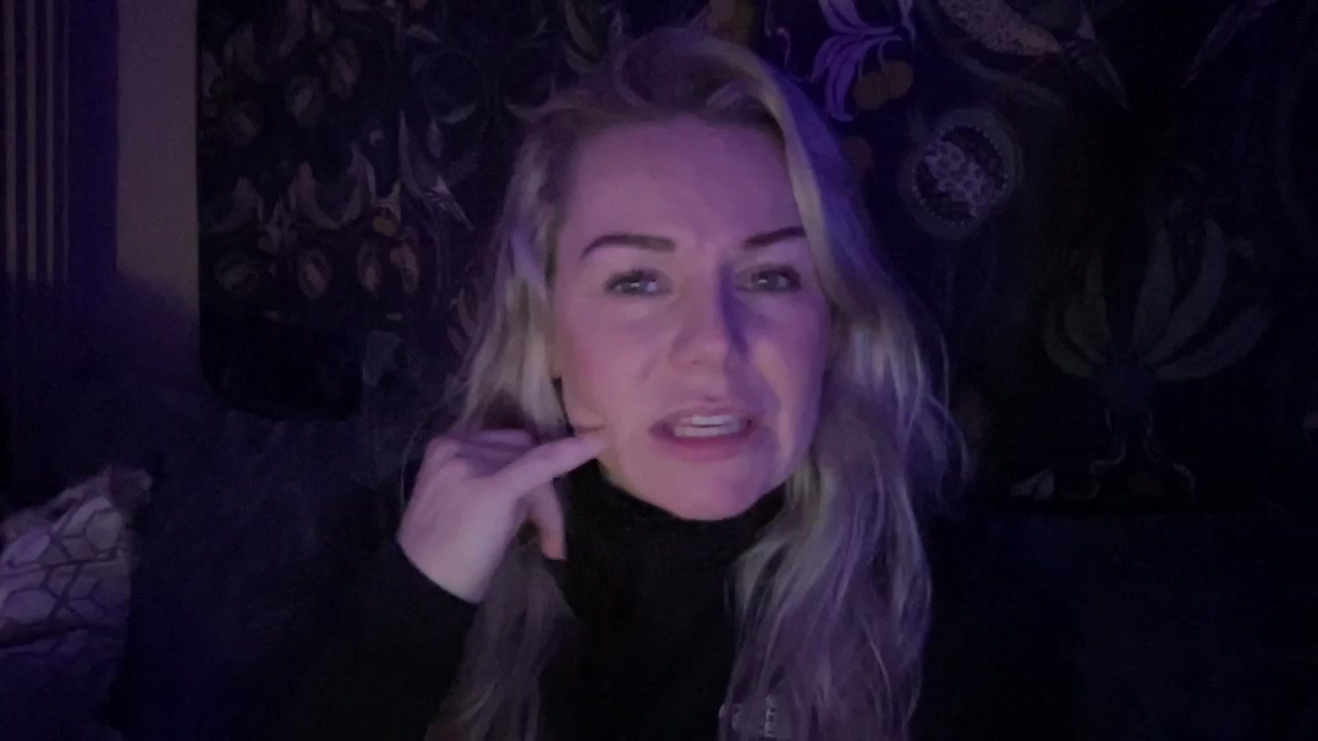 LaraLaughs video thumbnail