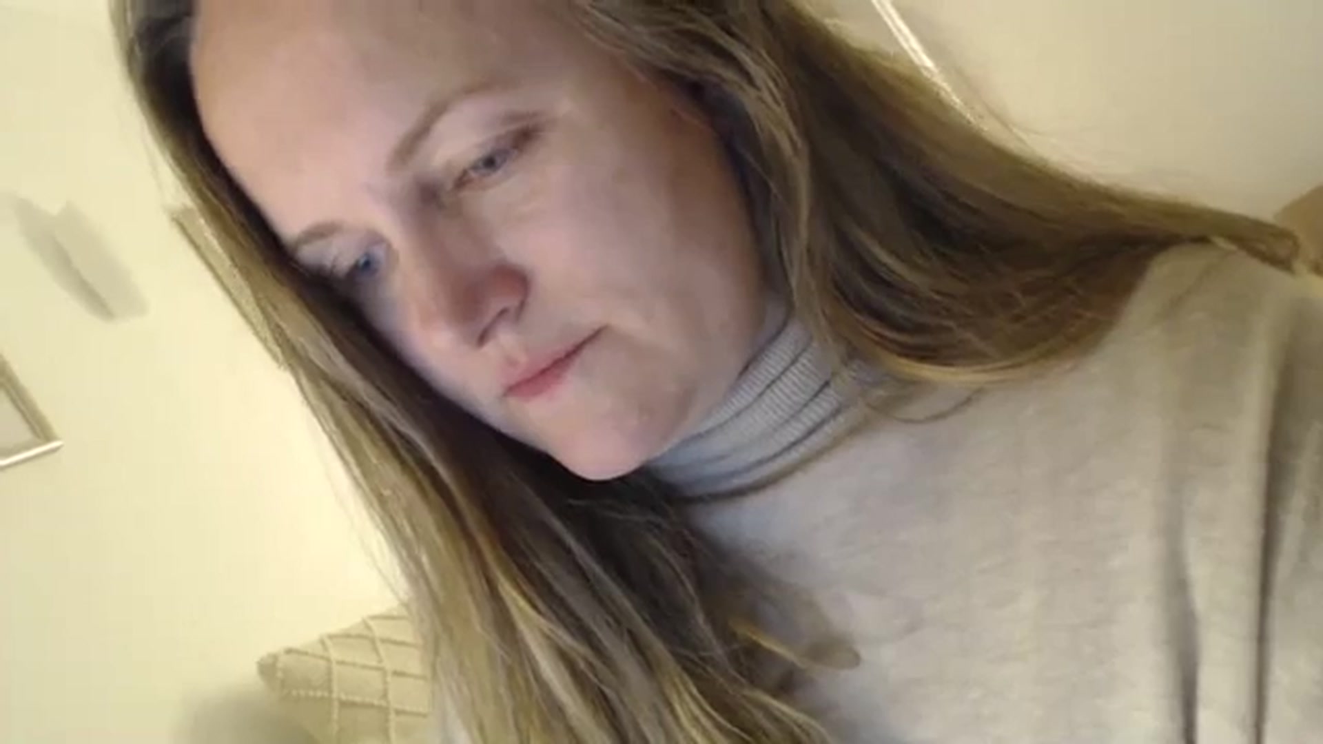 JustLily video thumbnail