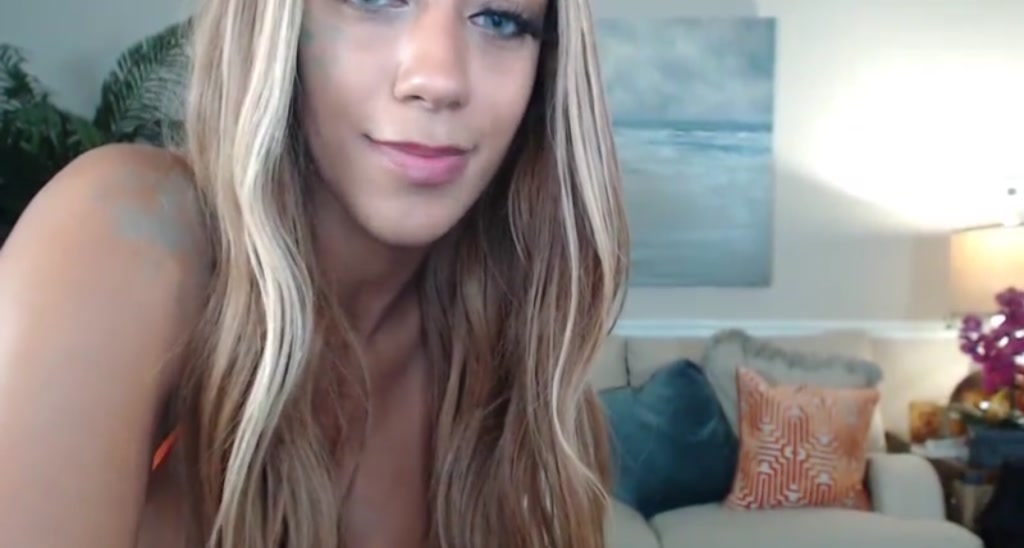 Ariana_Gray video thumbnail