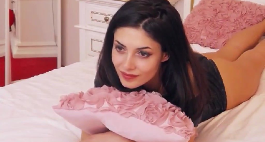 Allie_Synn video thumbnail
