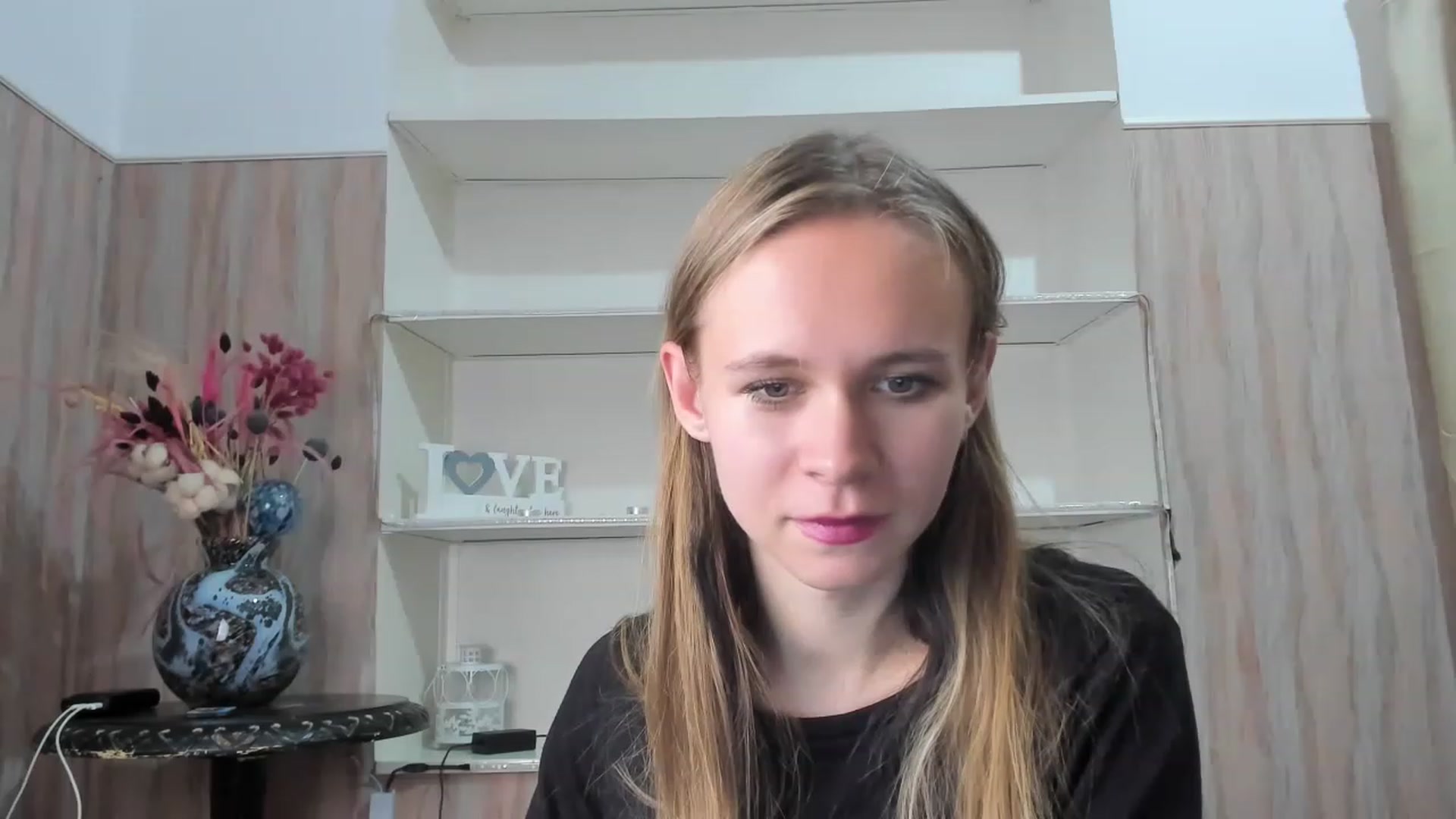 LauraCruze video thumbnail