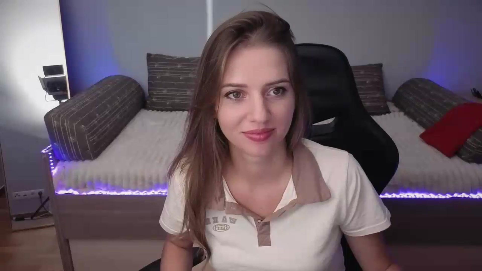 LunaMira video thumbnail