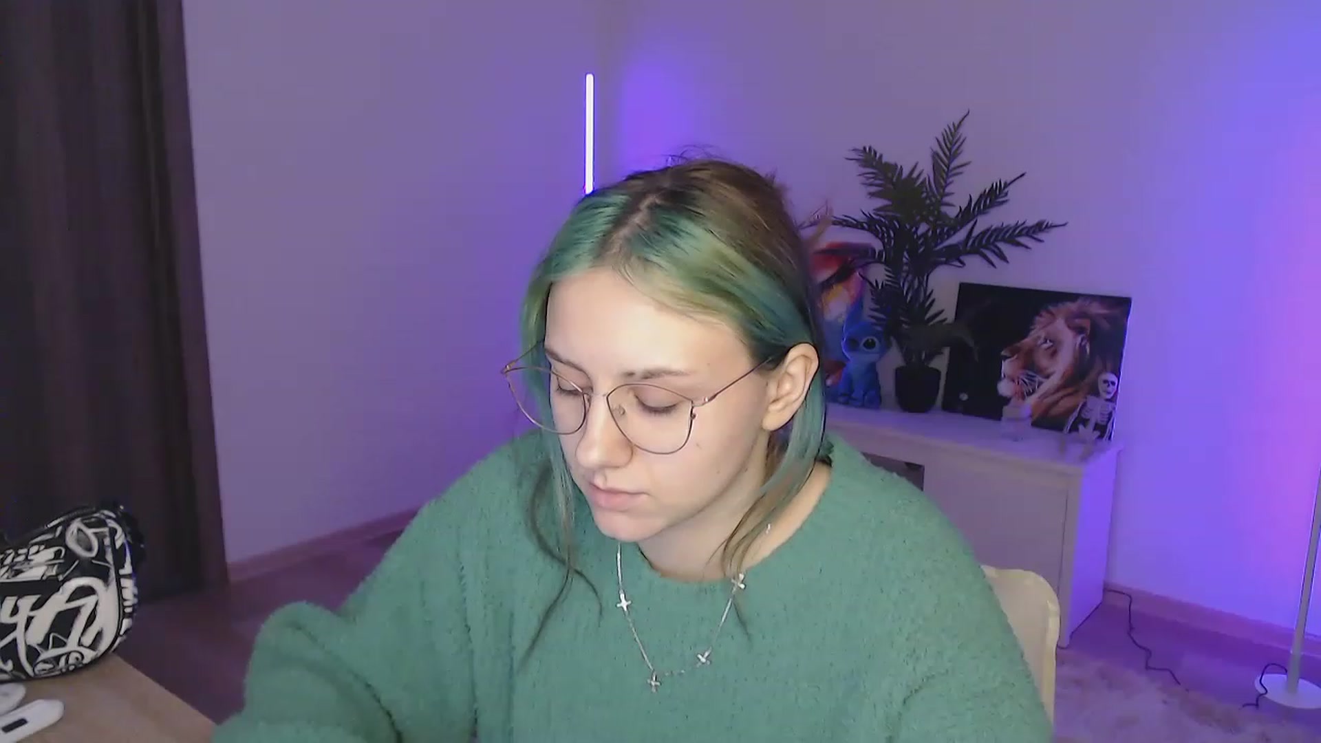 MiaPhaola video thumbnail