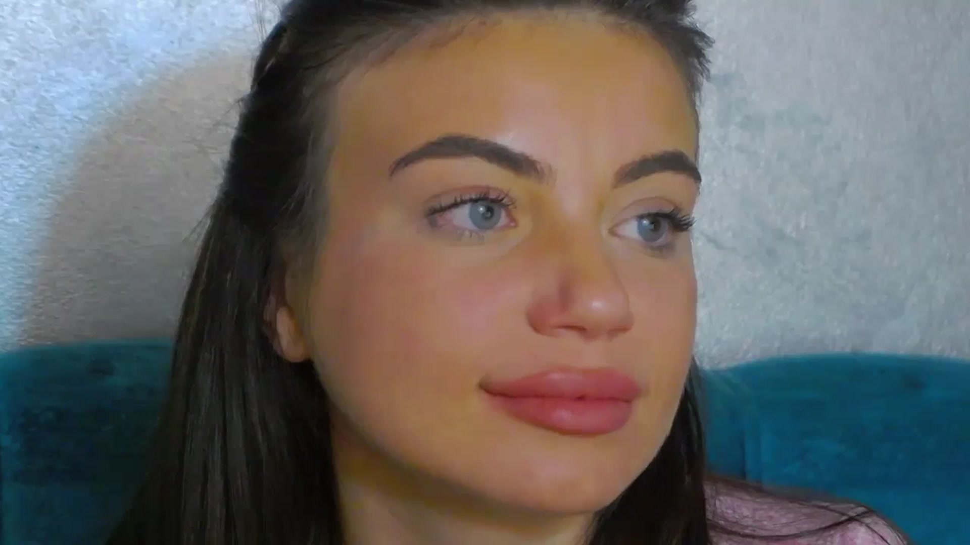EsmeLuv video thumbnail
