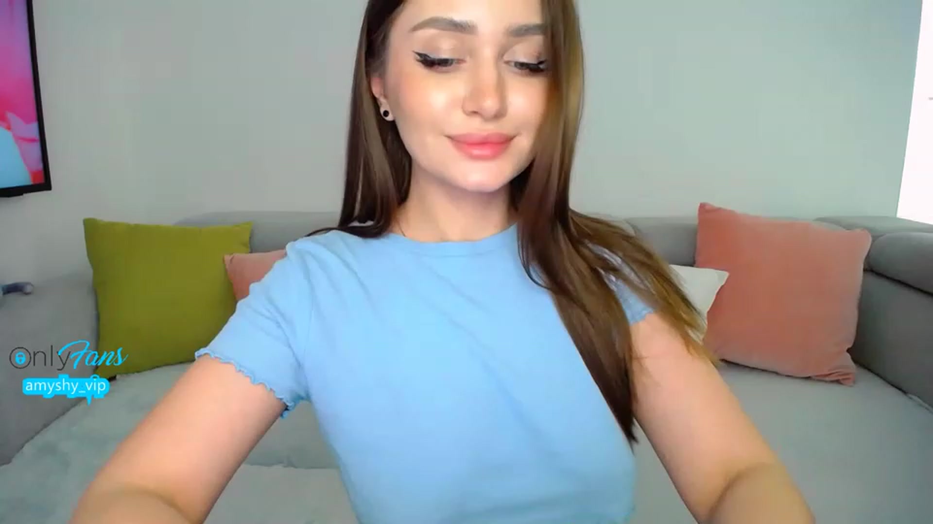 DollGlamourr video thumbnail