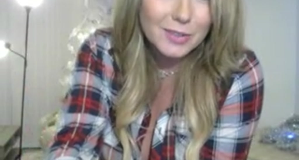 JuicyJamie_69 video thumbnail