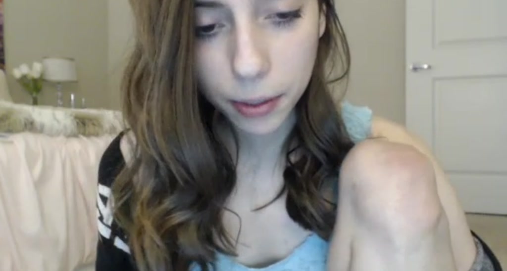 Tiny_Vixen video thumbnail