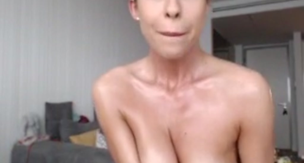 MissDivine_ video thumbnail