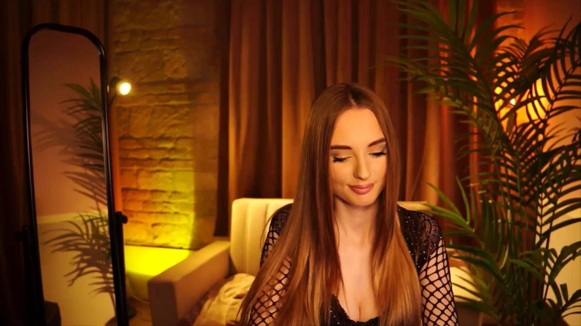 petitegonwild video thumbnail