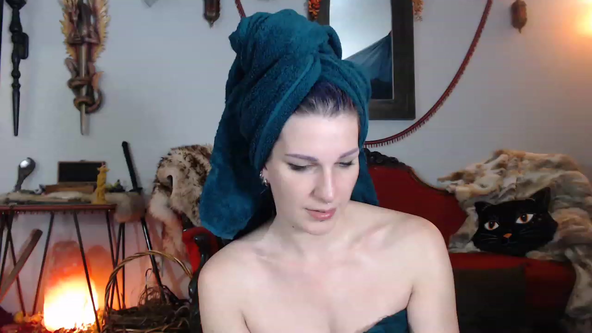 DragonQueeen video thumbnail