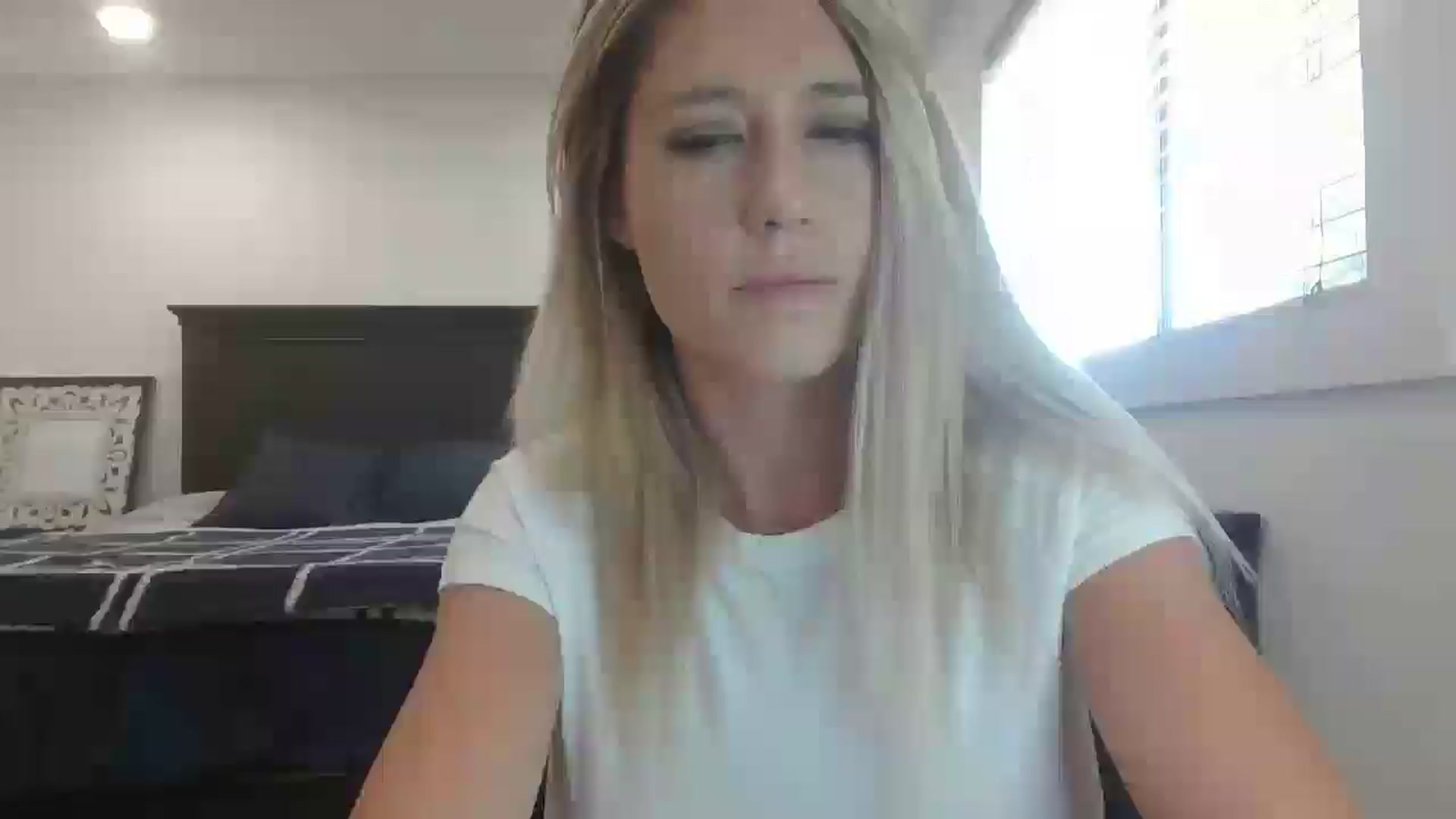 blond_milf video thumbnail