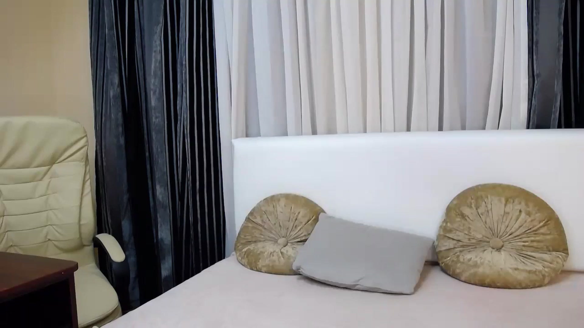 Floured video thumbnail