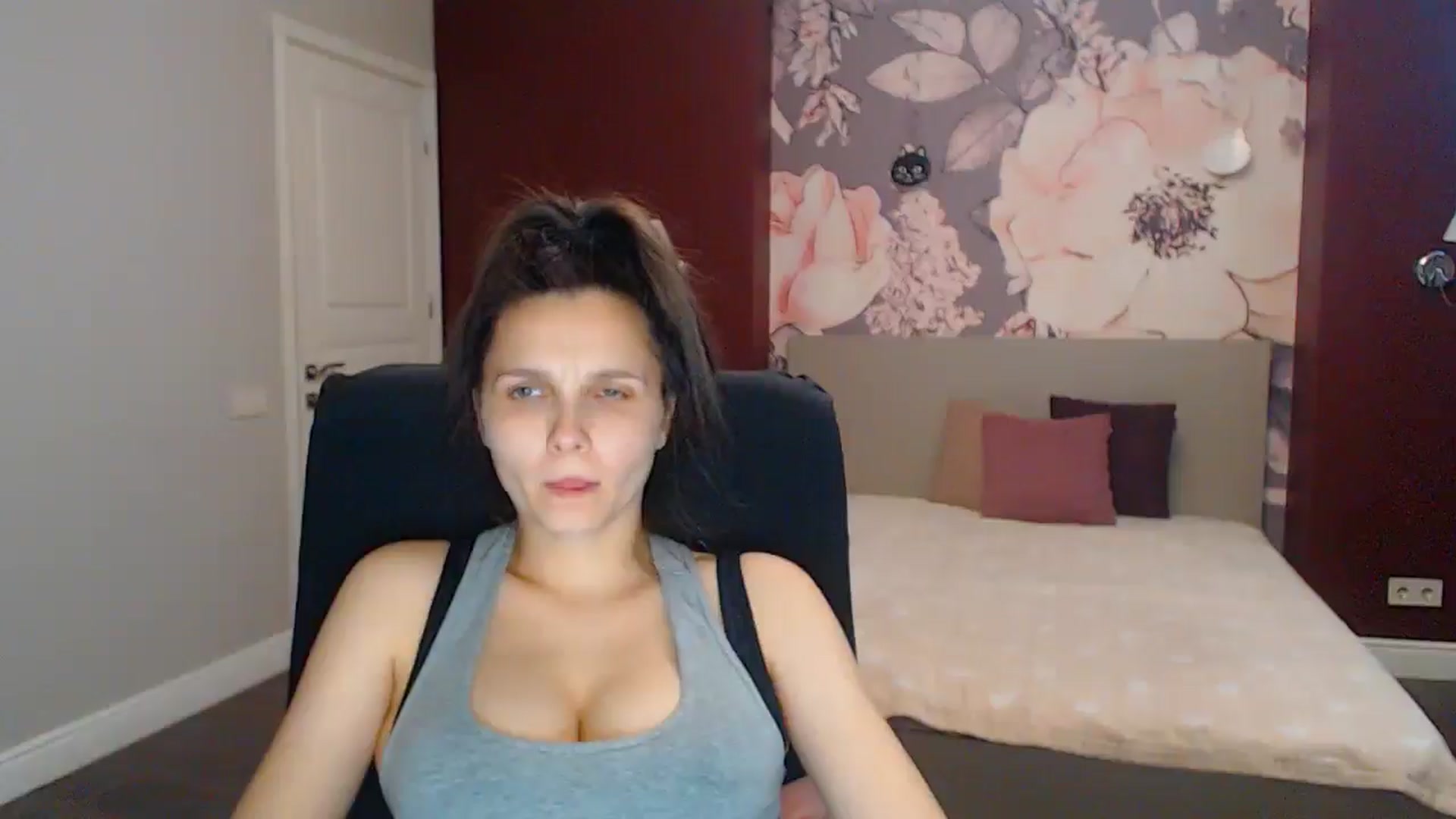 Karina_Mils video thumbnail