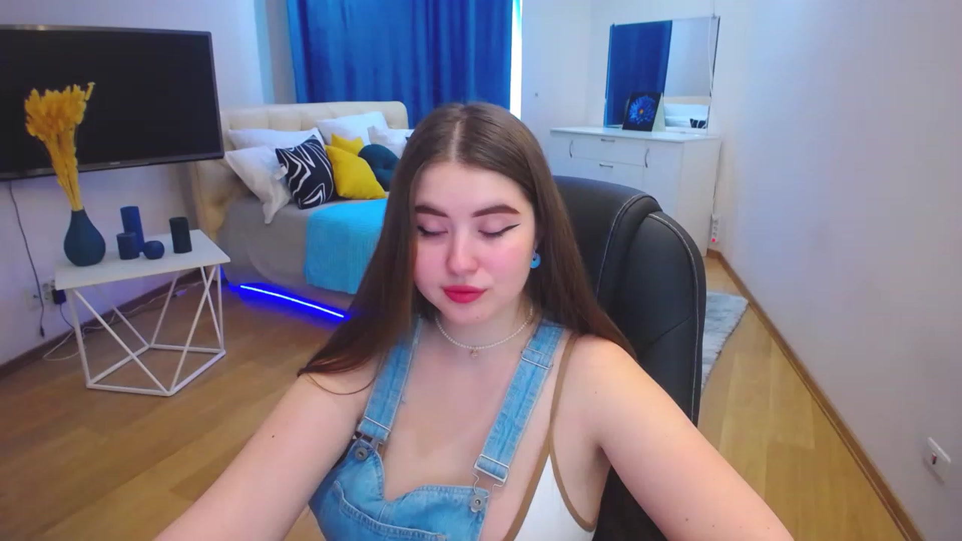 AdmireMyEyes video thumbnail