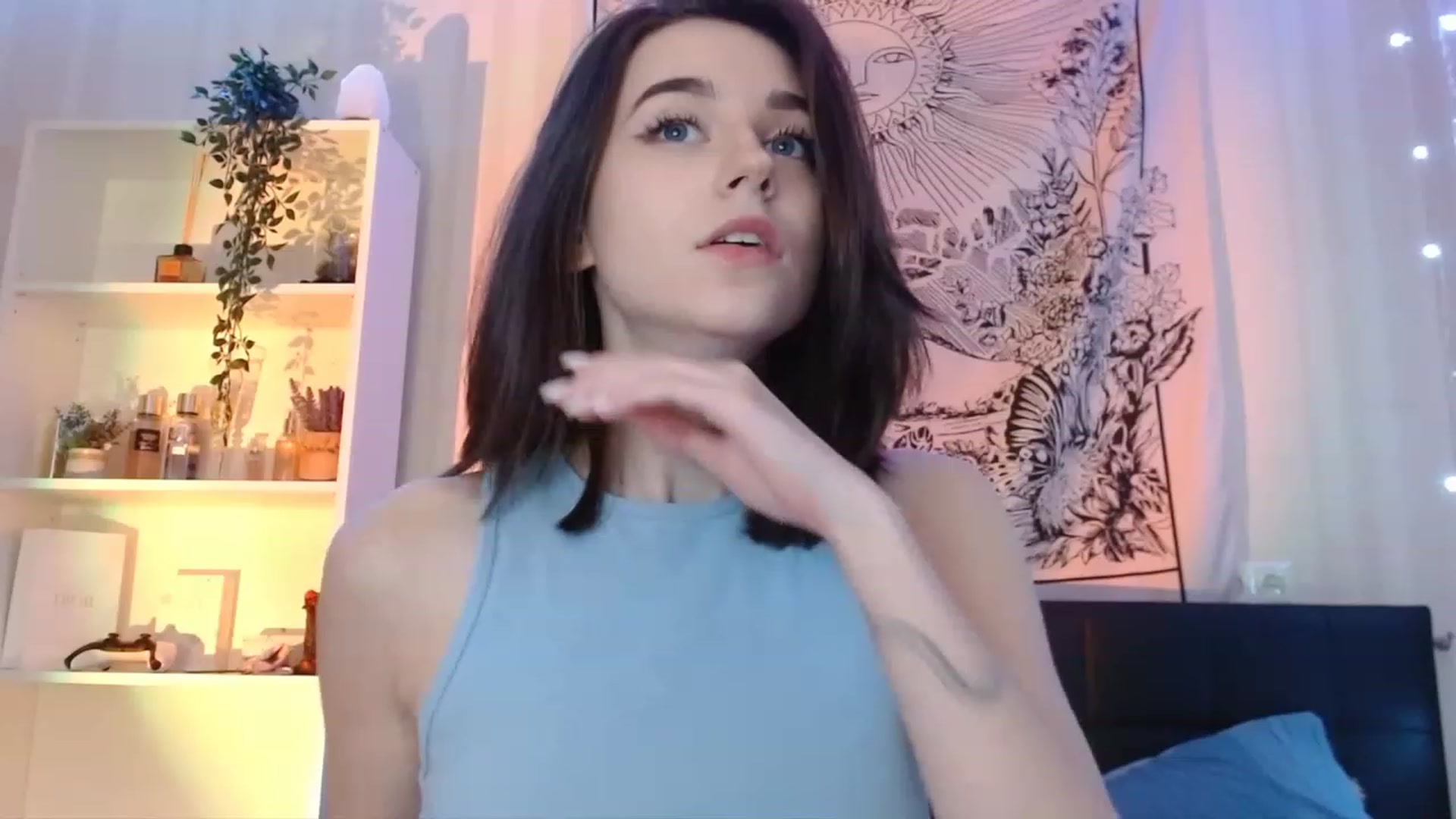 ElsieF_ video thumbnail