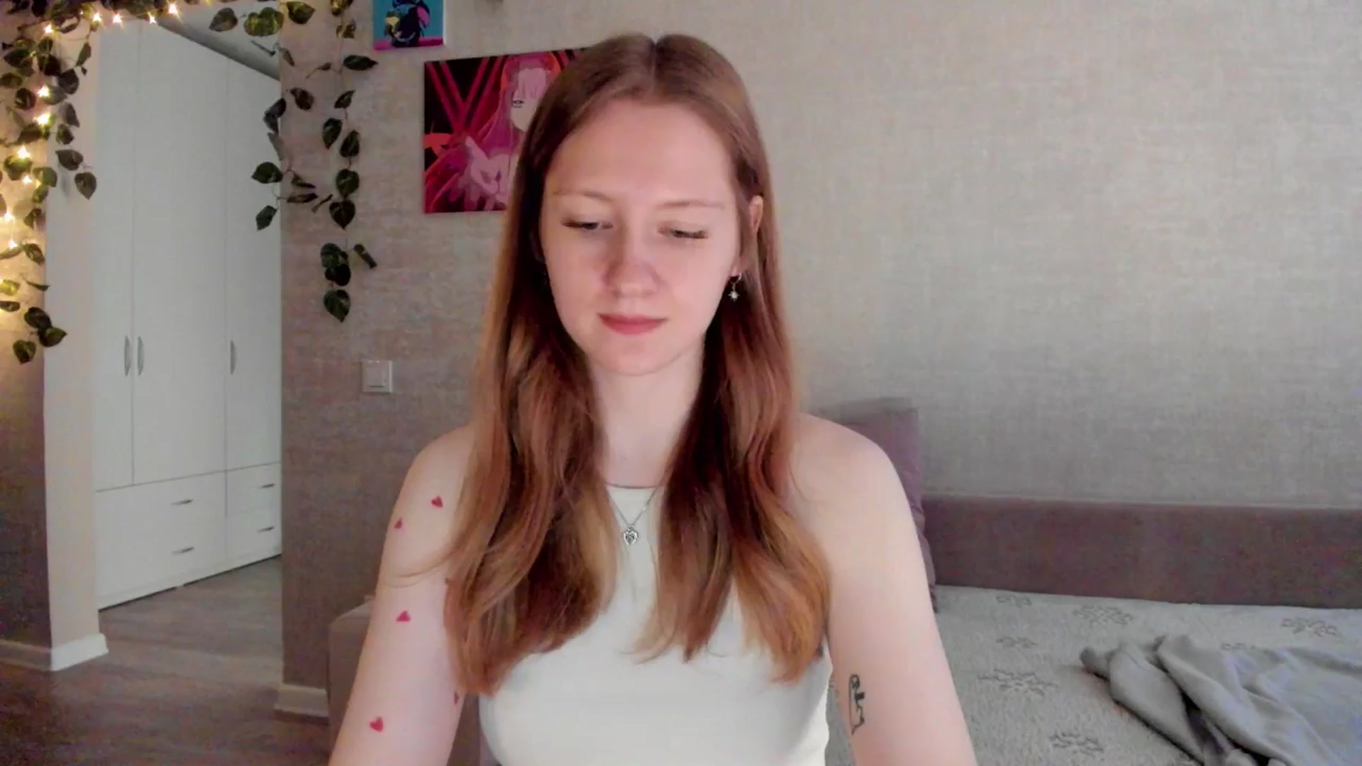 mnialice video thumbnail