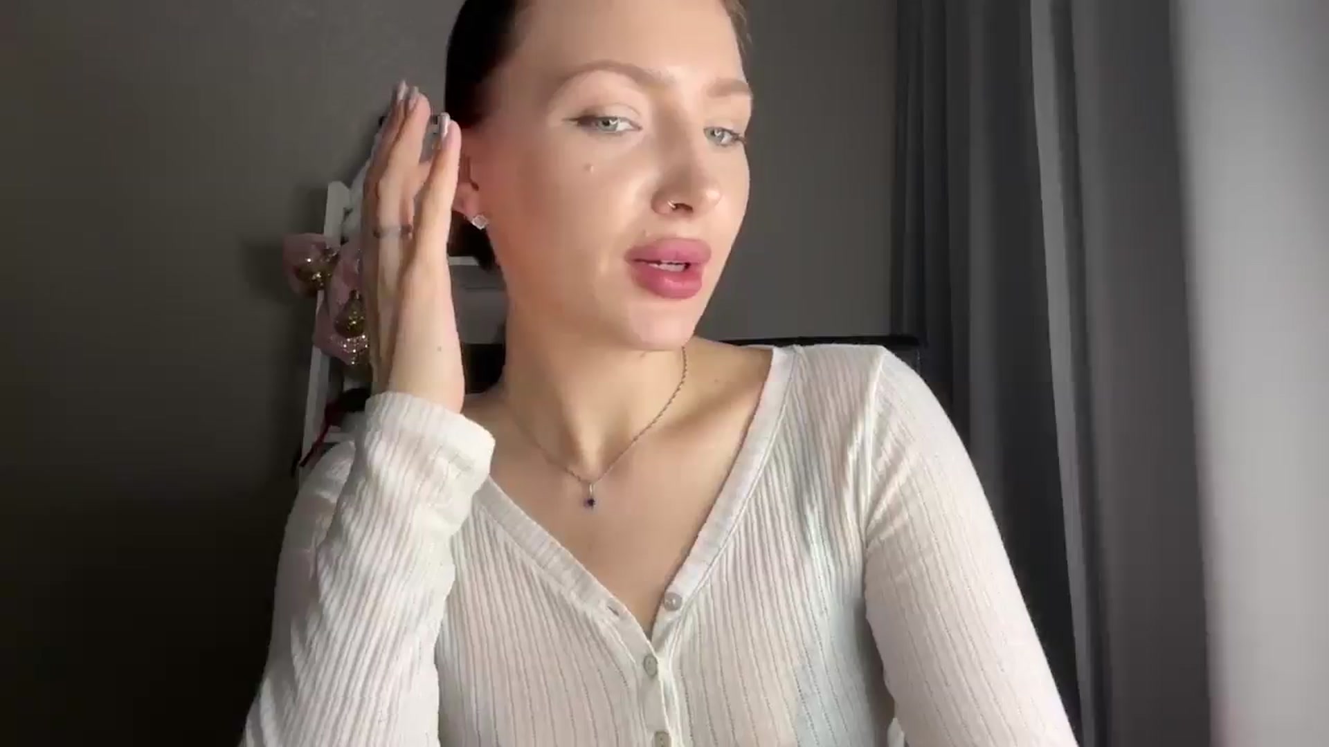 Di_Pearl video thumbnail
