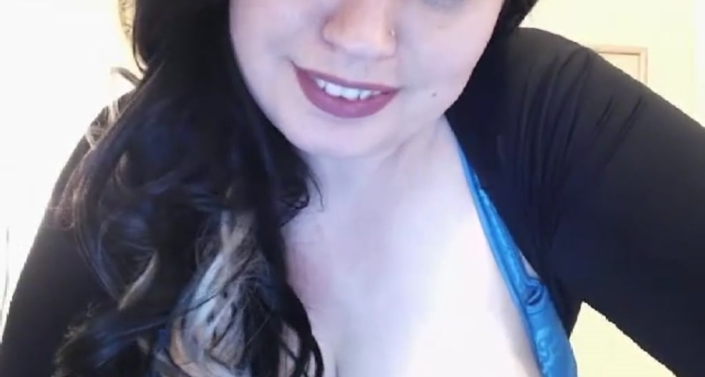 BustyVicky video thumbnail