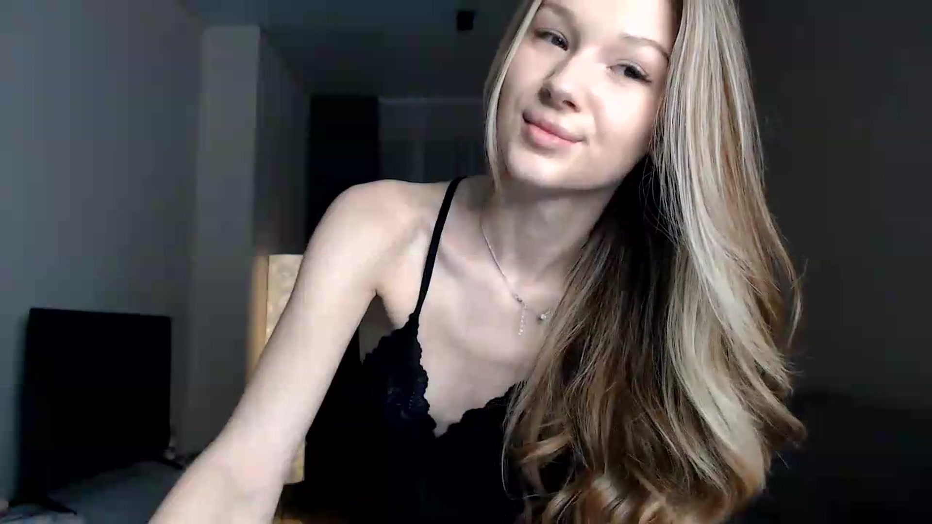 CuteBlonde video thumbnail