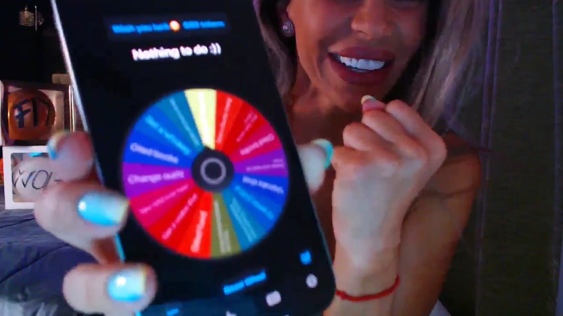 D_y_y video thumbnail