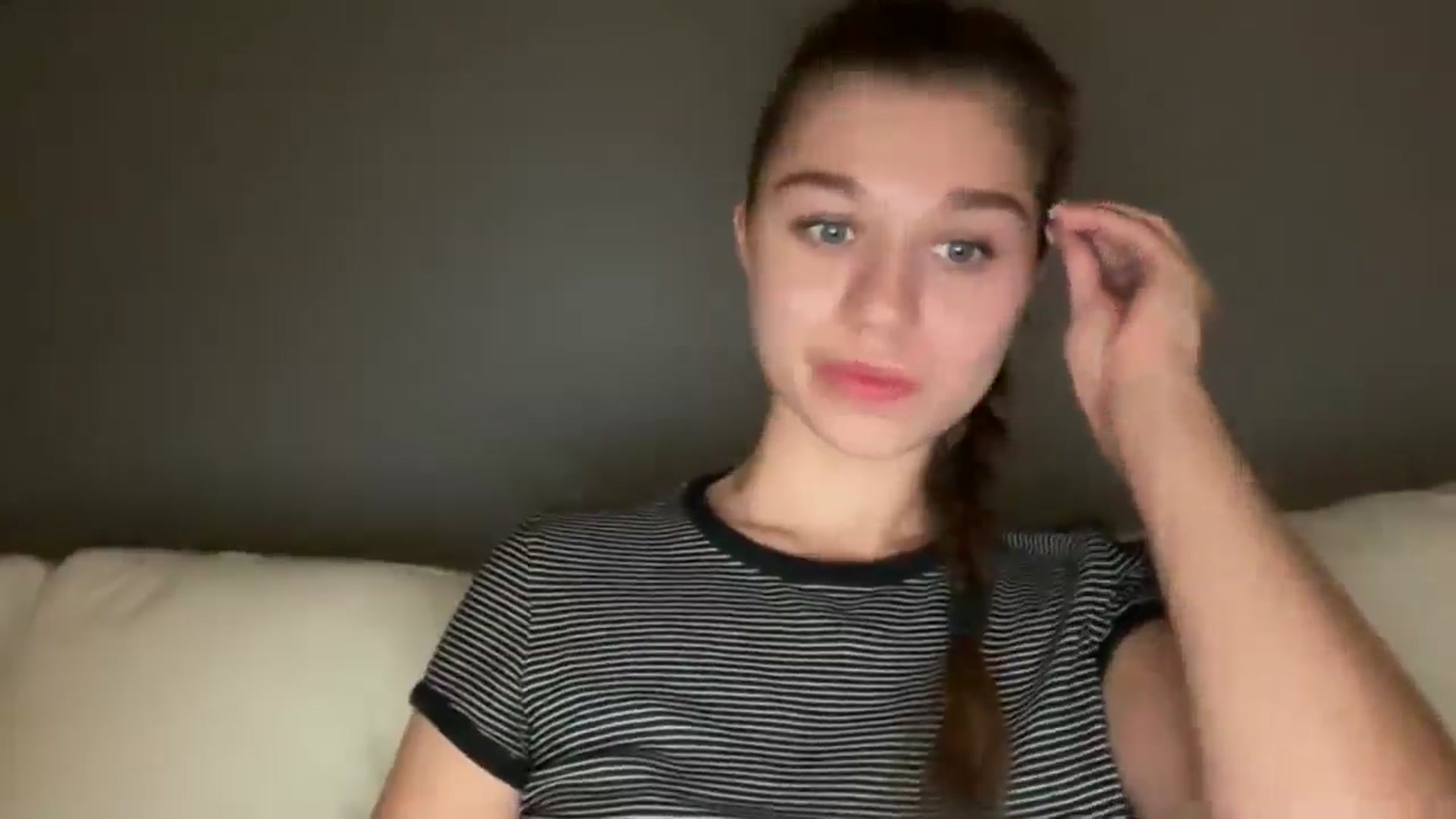 JewelReigns video thumbnail