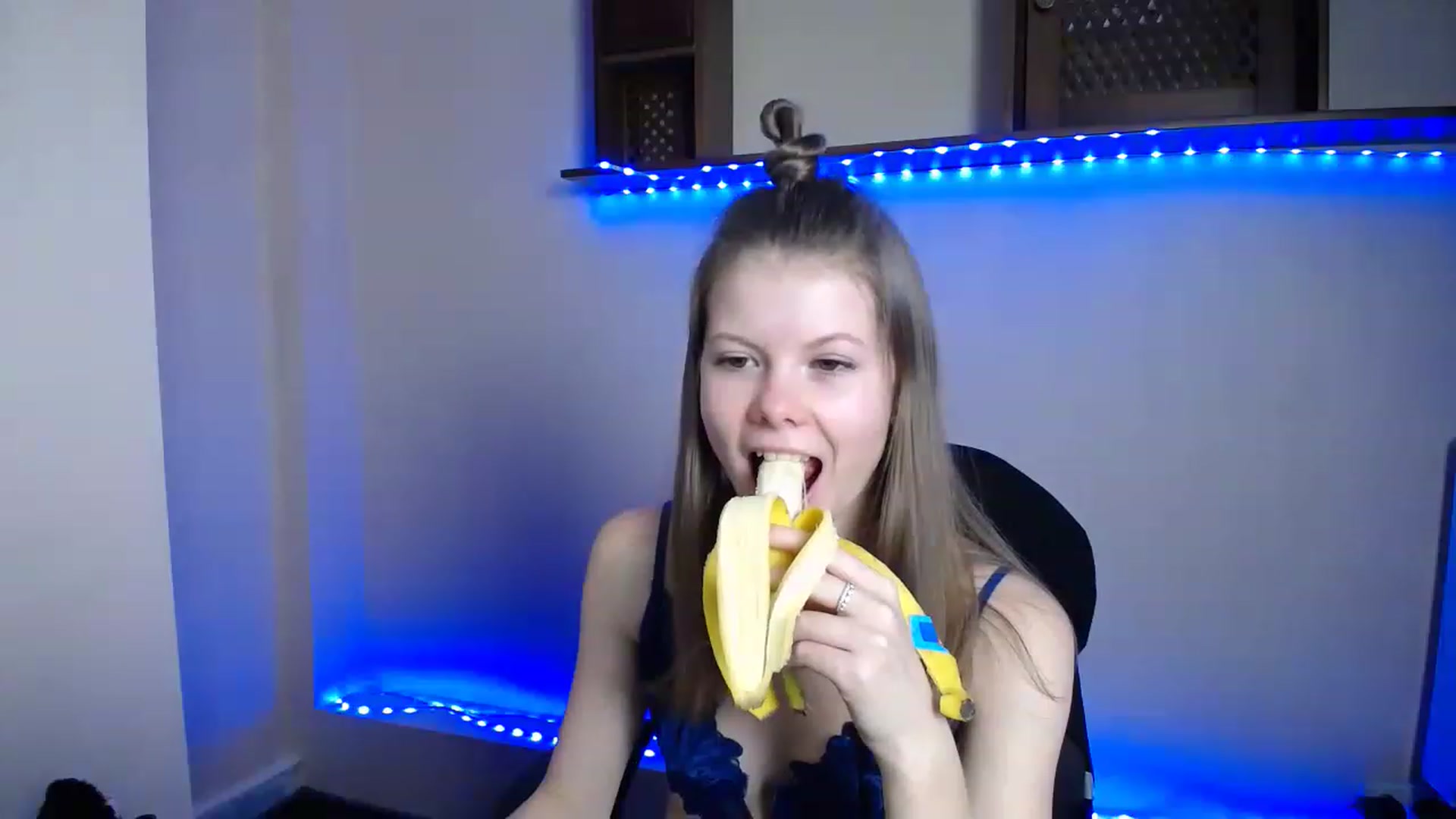 BrowneyedCute video thumbnail