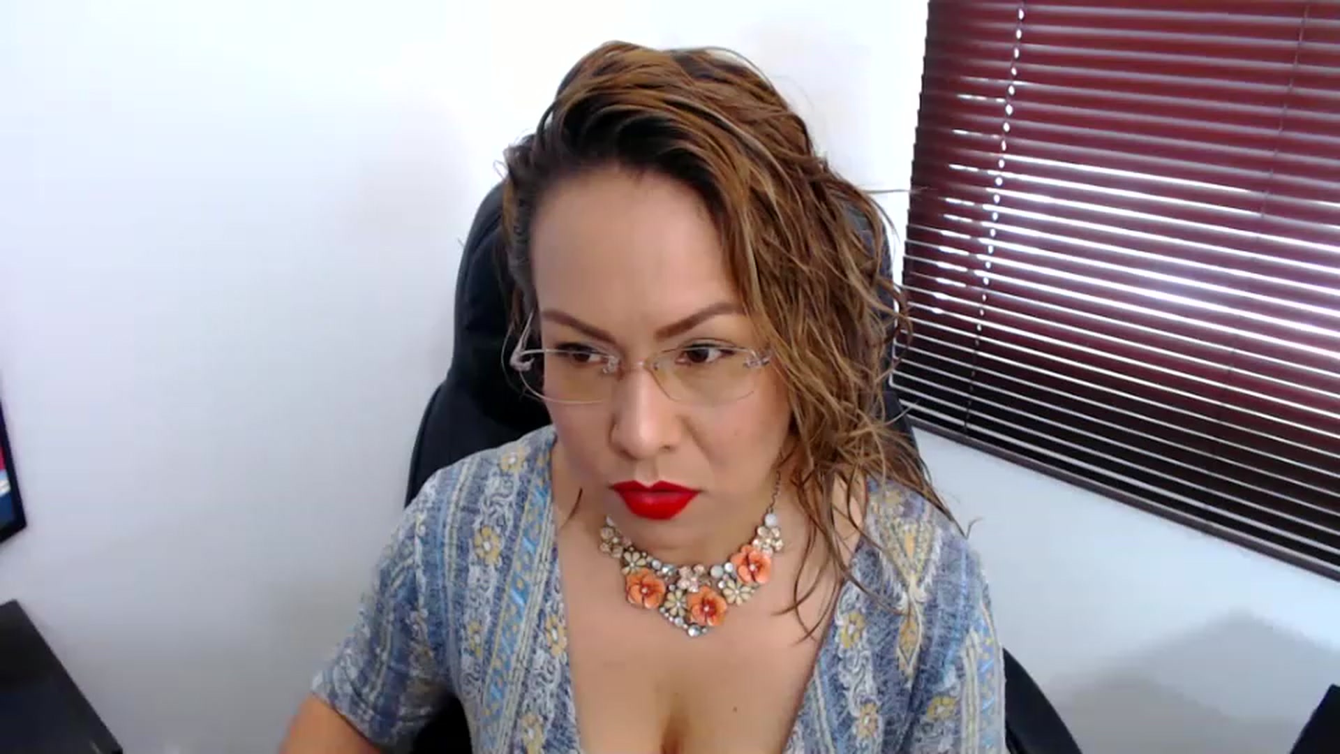 office_secret video thumbnail