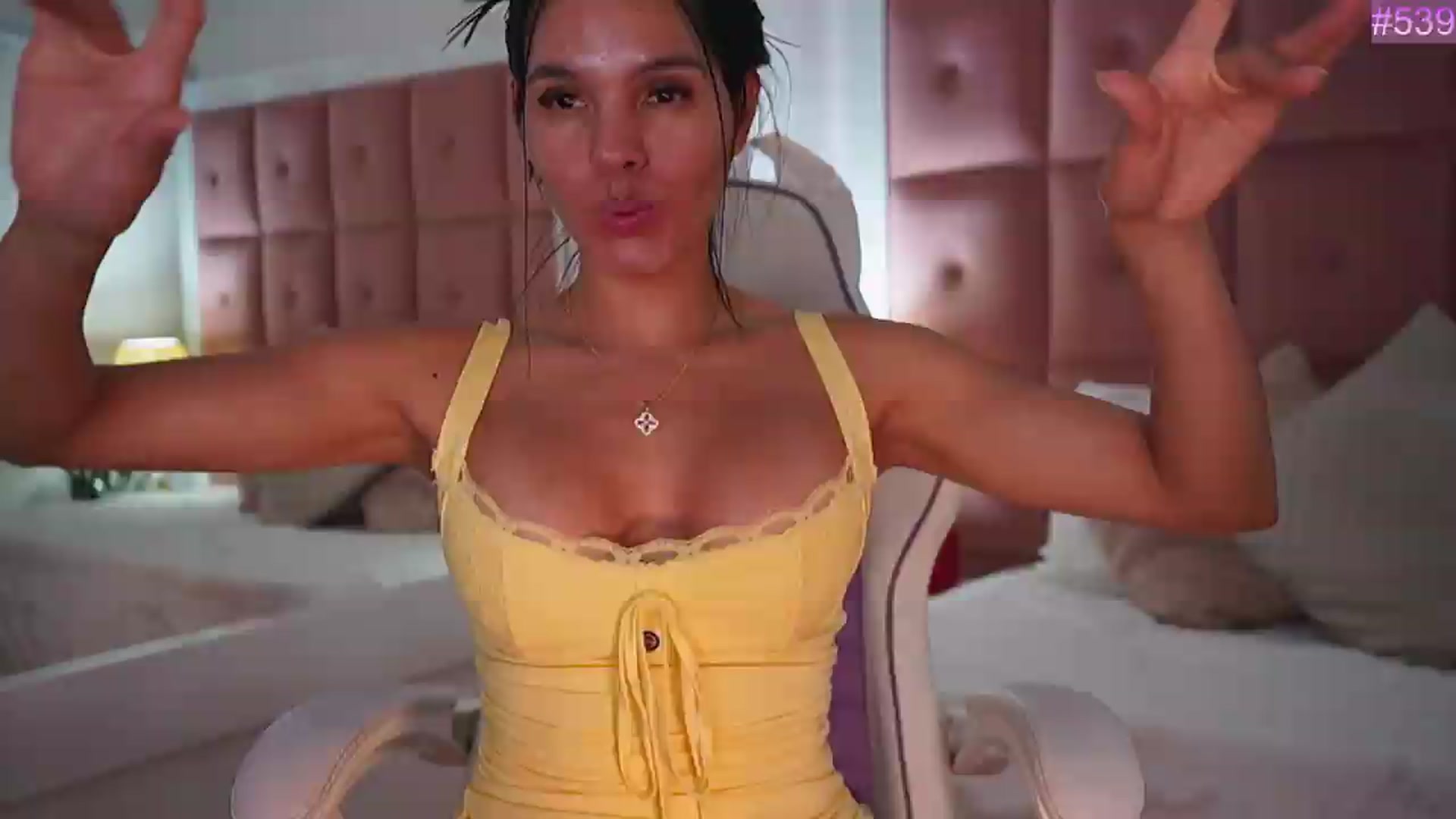 BrendaBuiles video thumbnail