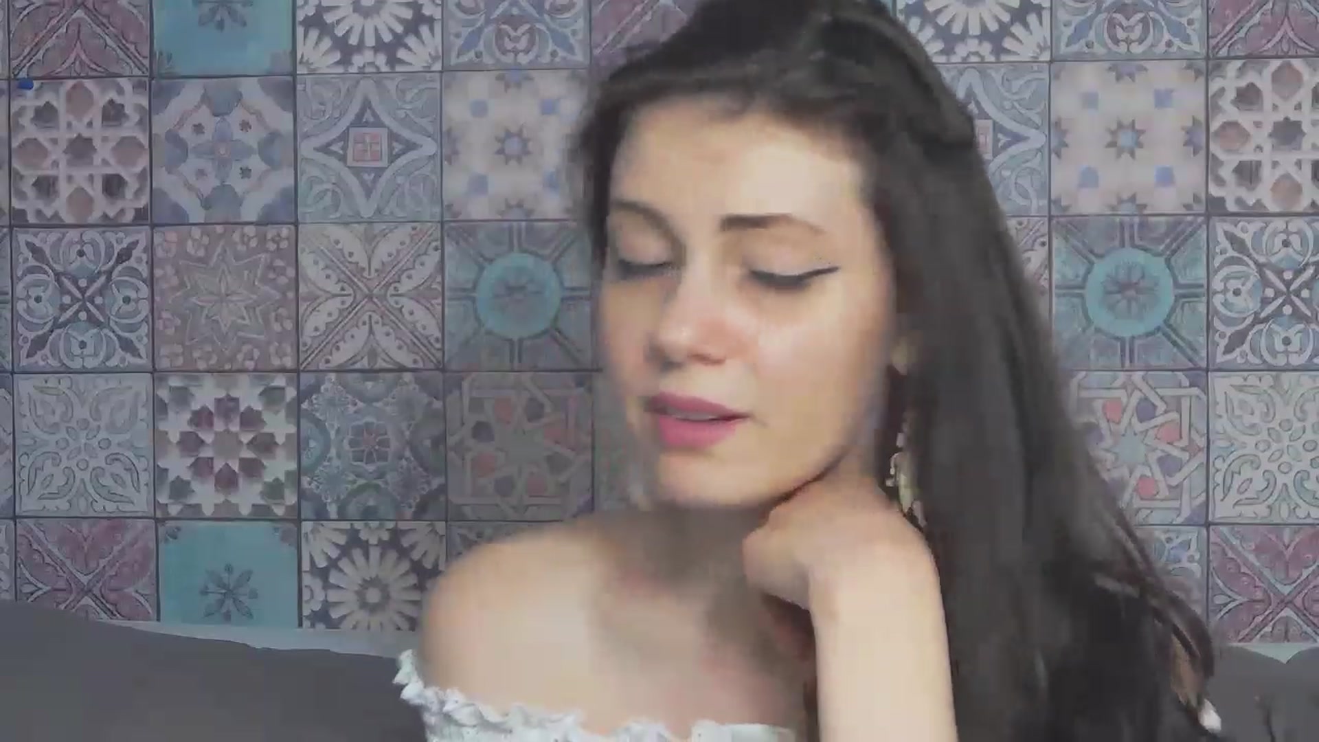 MissAracely video thumbnail