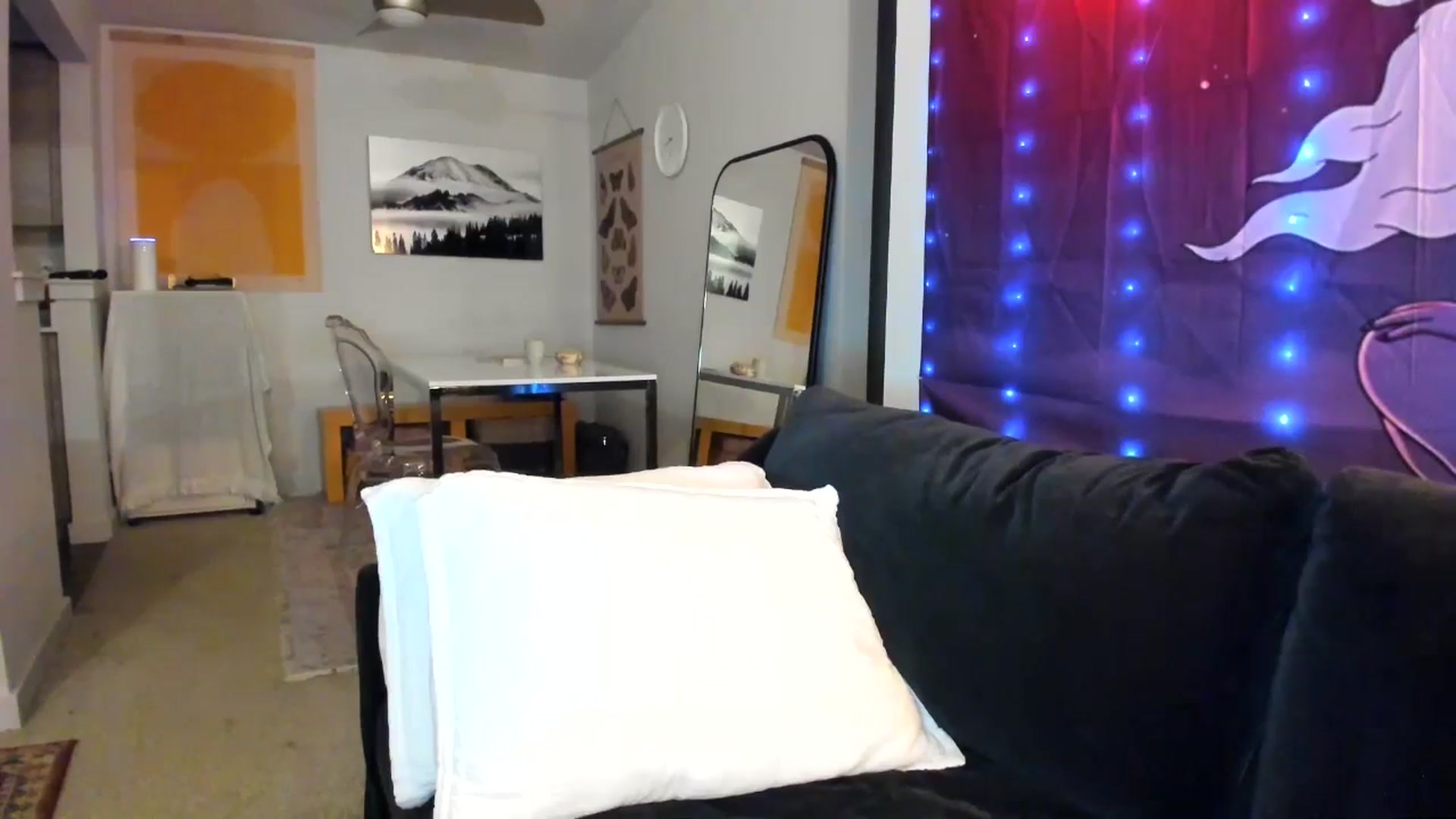JinnaWhite video thumbnail