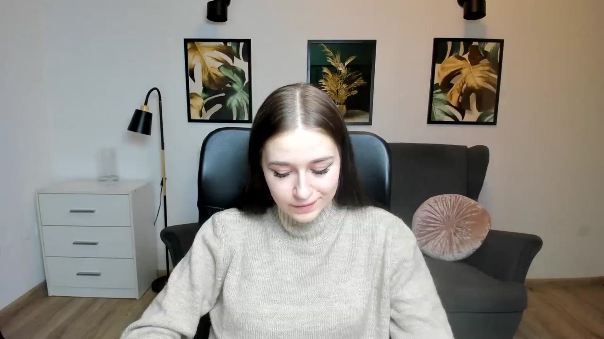 SsweetPeaches video thumbnail