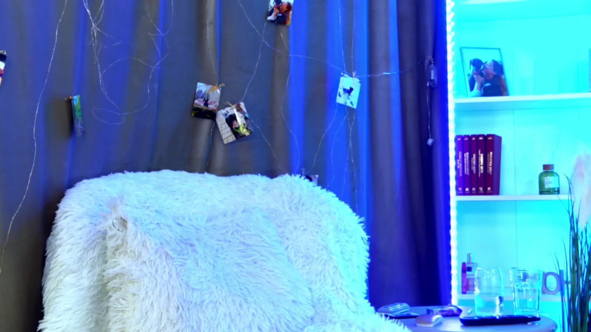 AlexisLove video thumbnail