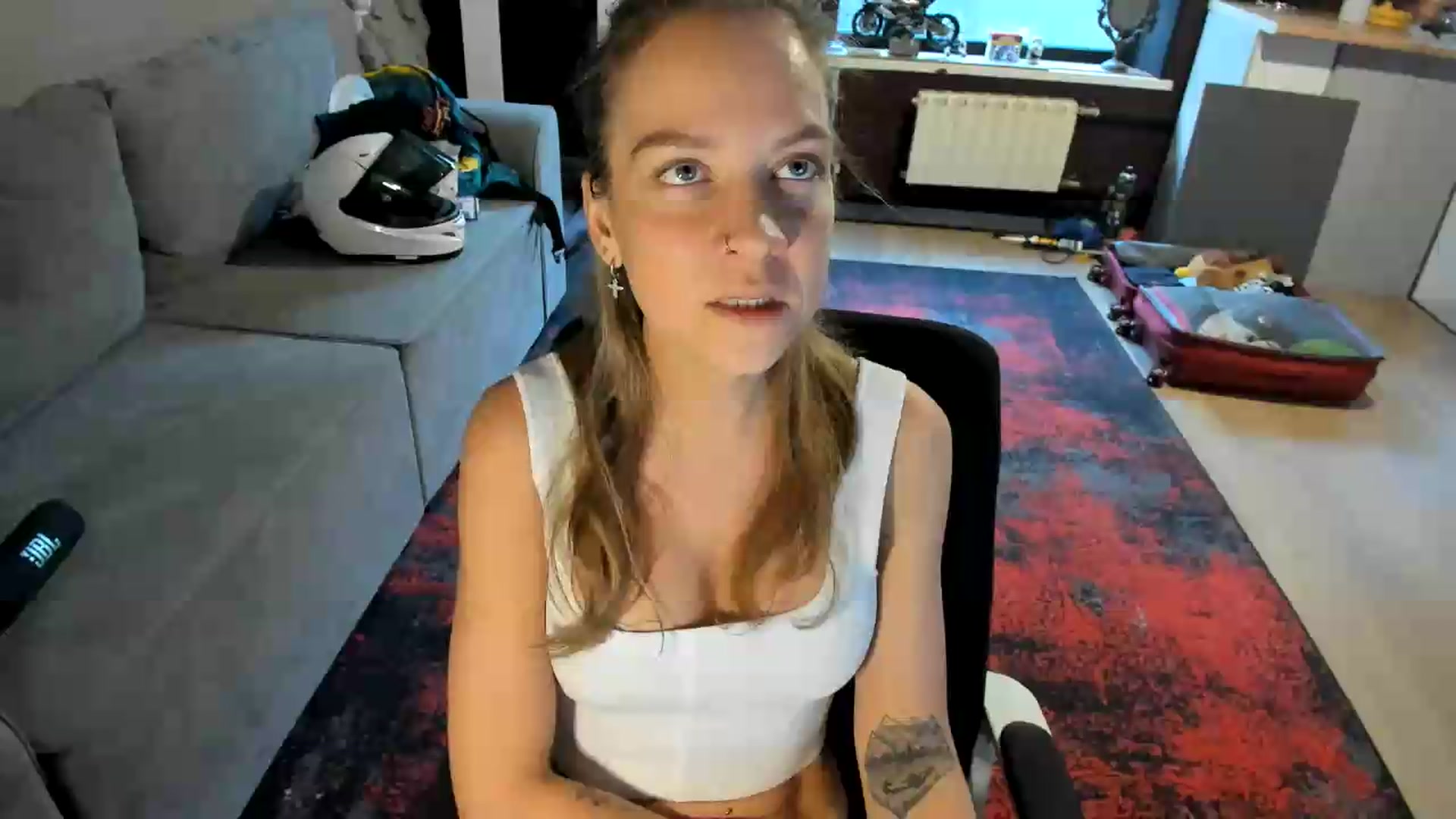 Qi_ra video thumbnail