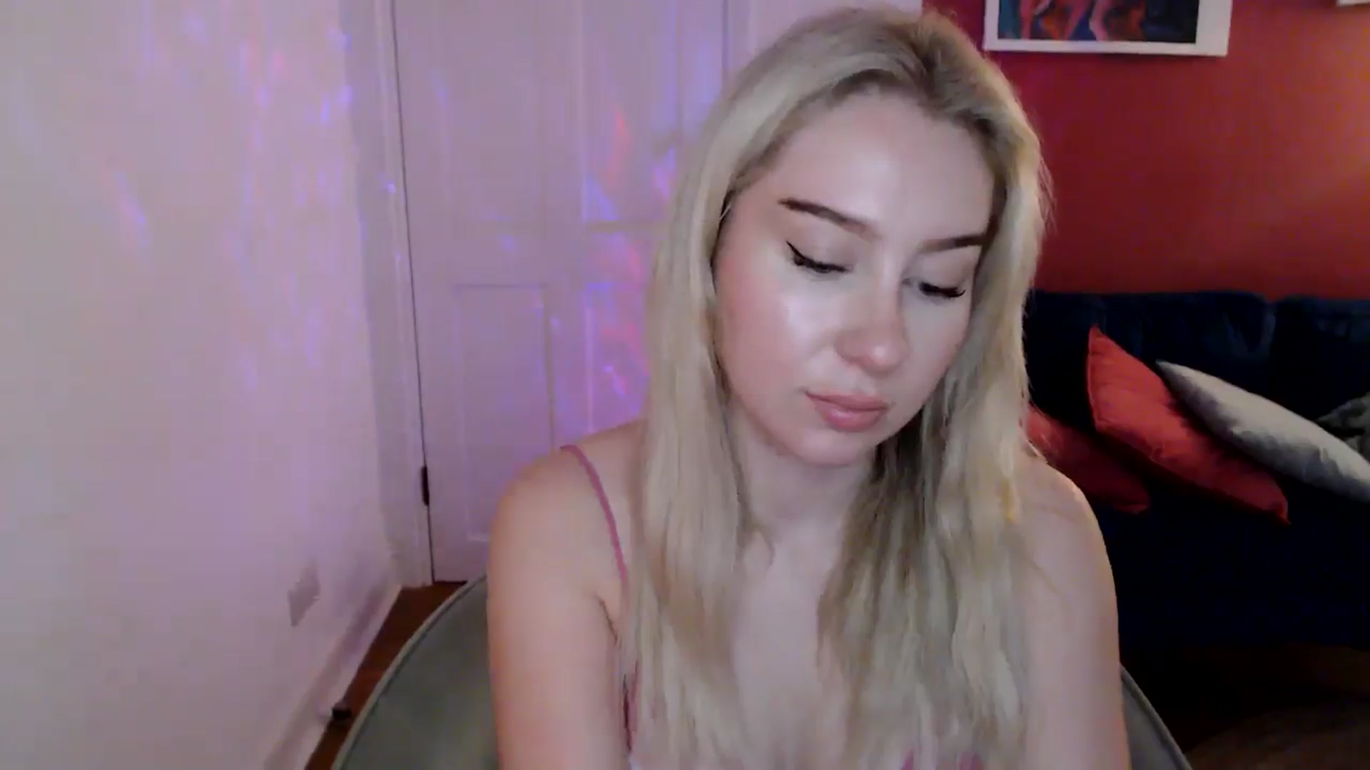 PetiteAvax video thumbnail