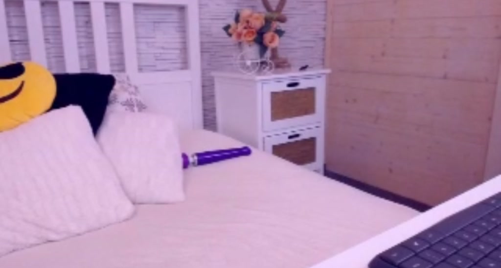 NaomiNasssh video thumbnail
