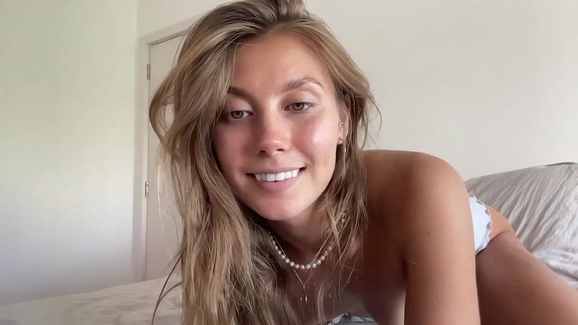 JasSurfGirl video thumbnail