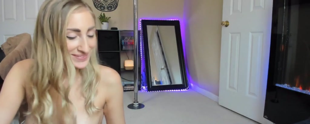 KellyBarbiee video thumbnail