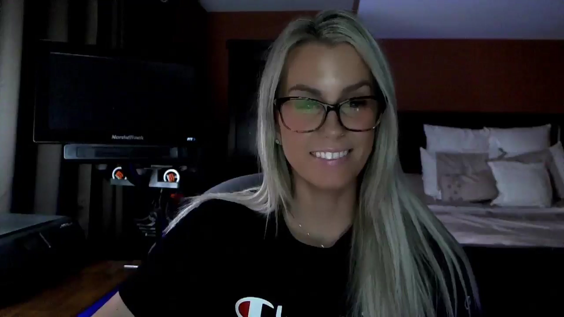 Cora9 video thumbnail