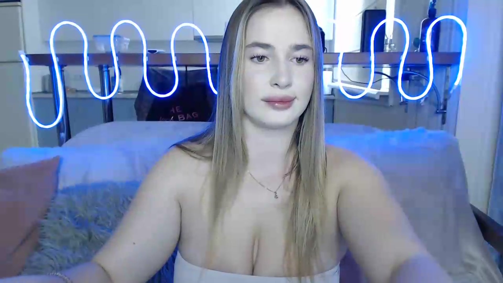 Alaya_Wink video thumbnail
