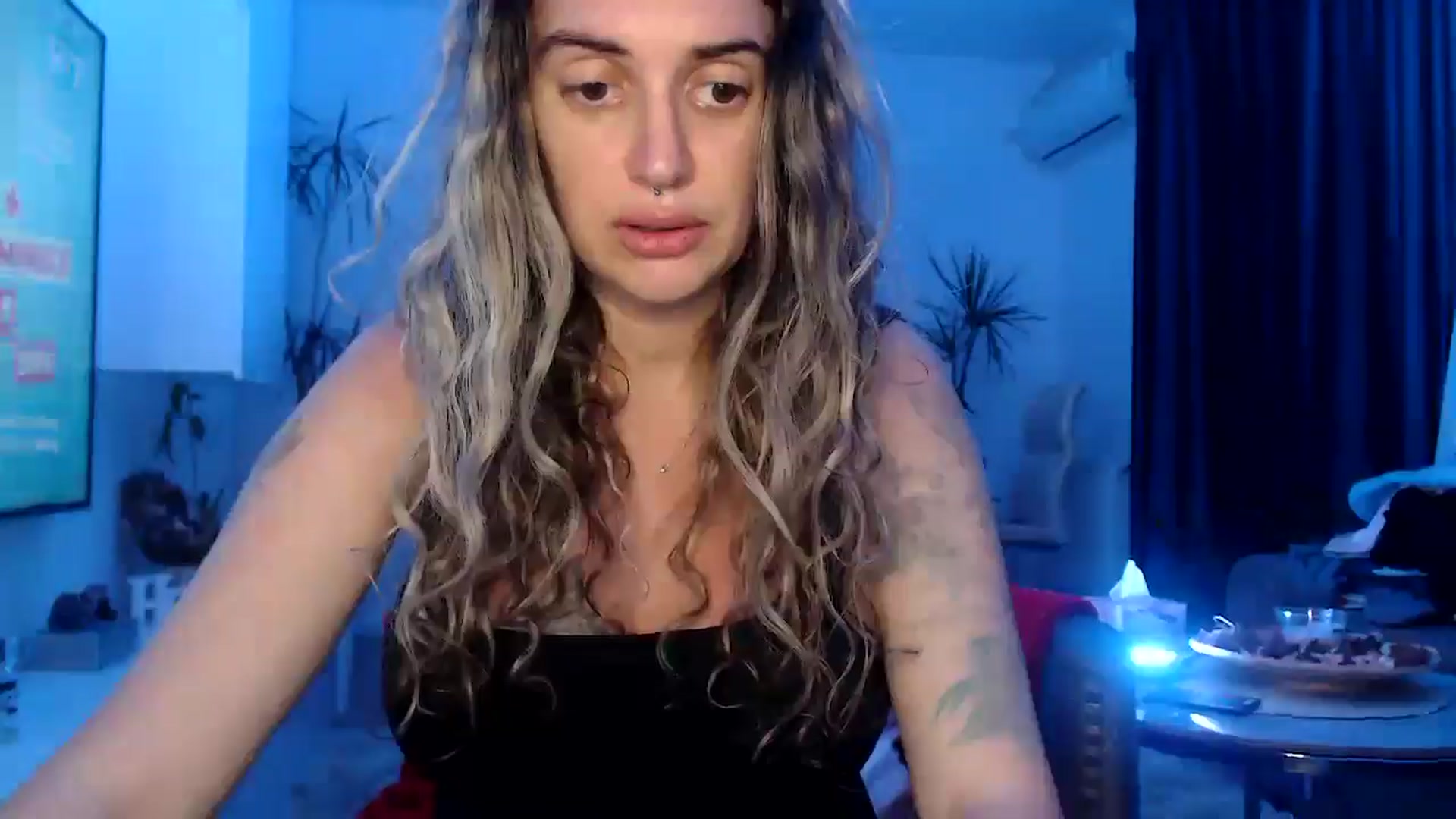 MissDivinna video thumbnail