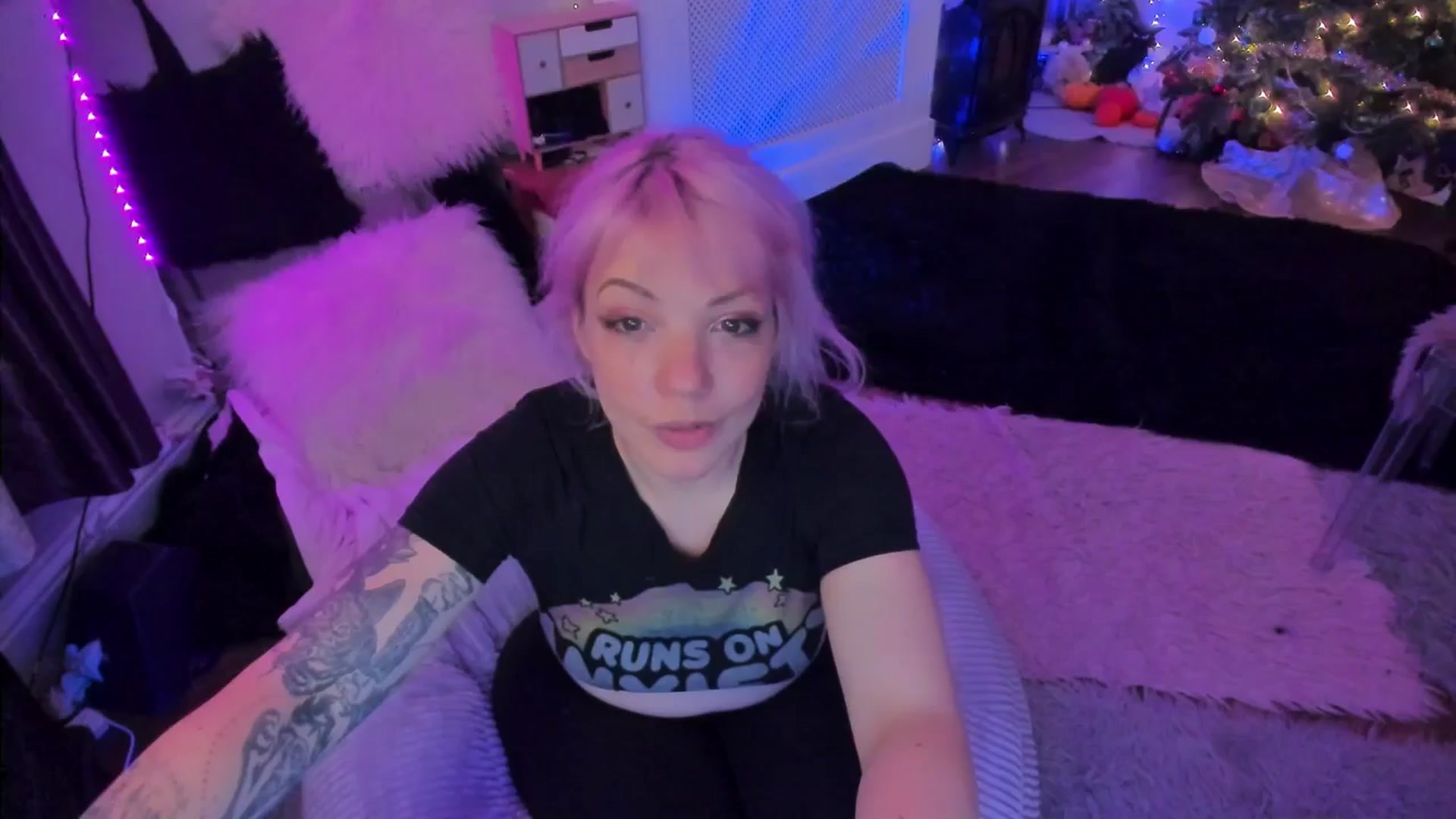 LunaWolfie video thumbnail