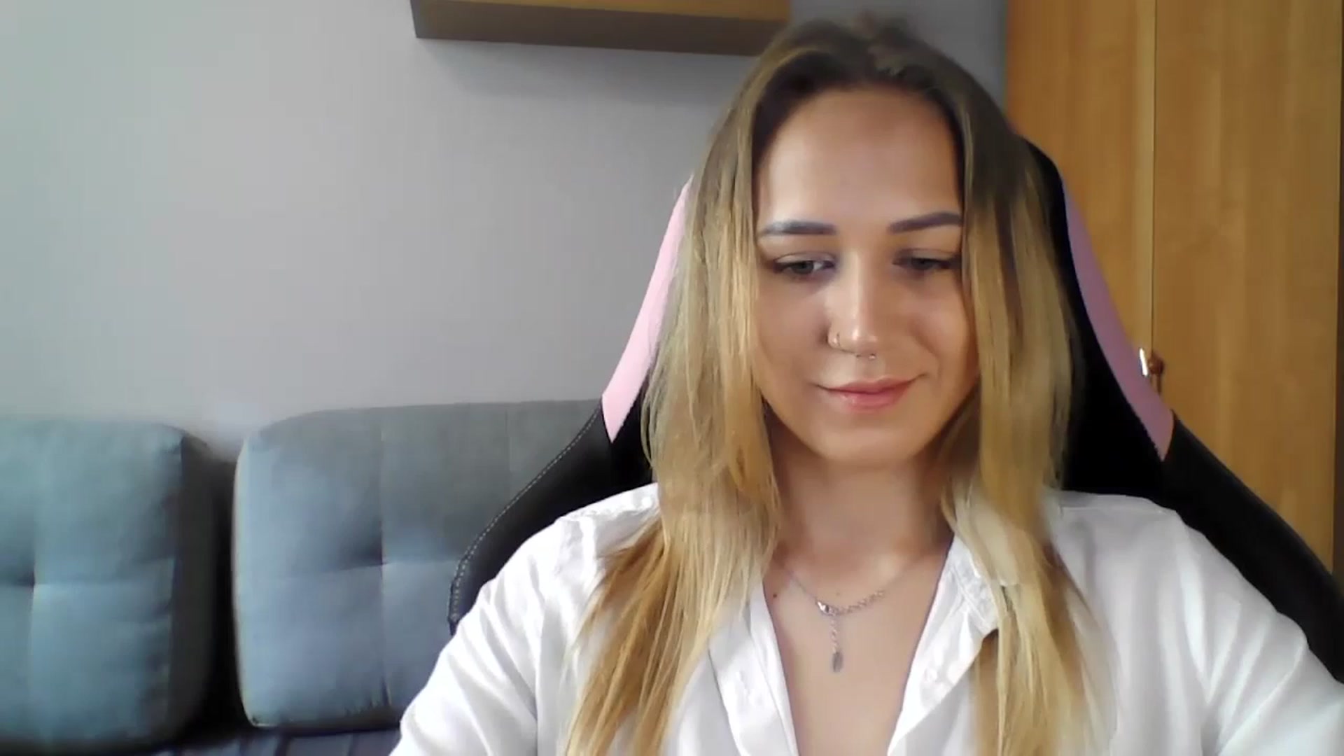 CatrinLips video thumbnail