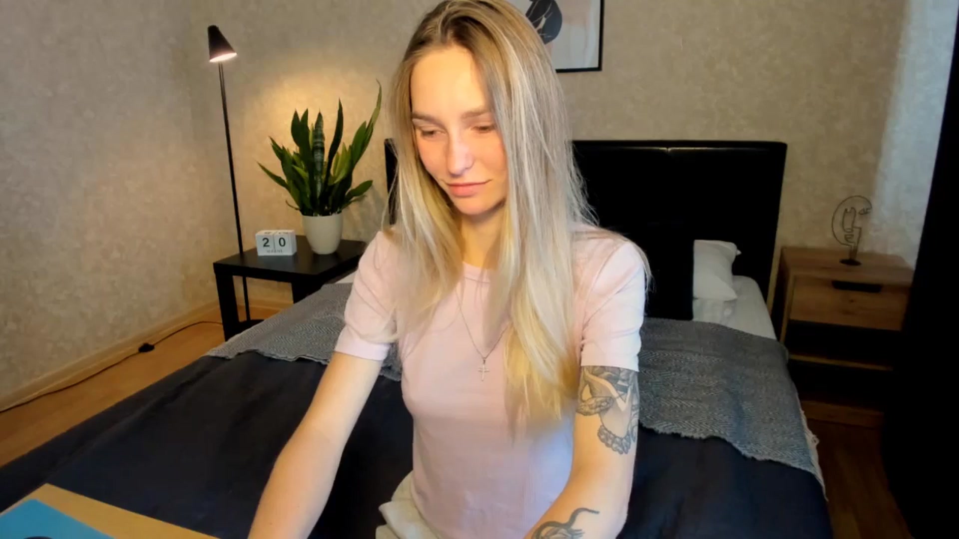 Miliain video thumbnail