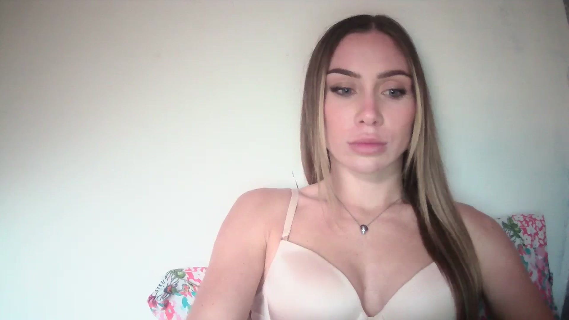 English_Babe1 video thumbnail